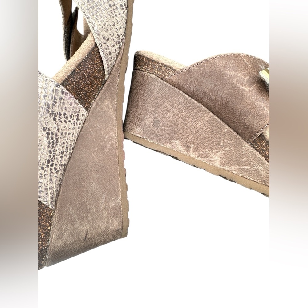 AETREX Chantel Wedge Sandal Double Strap Snake Leather Orthotic Comfort Size 8.5 - Picture 8 of 9